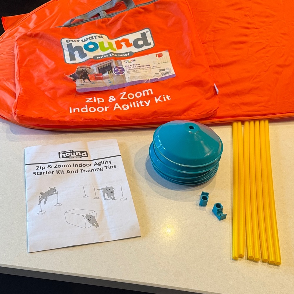 Outward Hound Zip & Zoom Indoor Agility Kit in Orange, Yellow, Teal